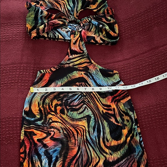 Colorful Abstract Cut-Out Mini Dress - Picture 7 of 8